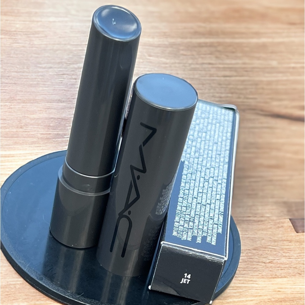 MAC Squirt Plumping Gloss Stick in JET - Picture 1 of 16